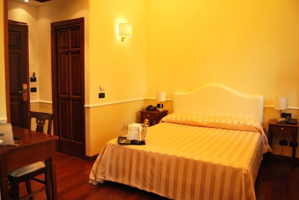Luxury Ludovisi Rooms Рим Экстерьер фото