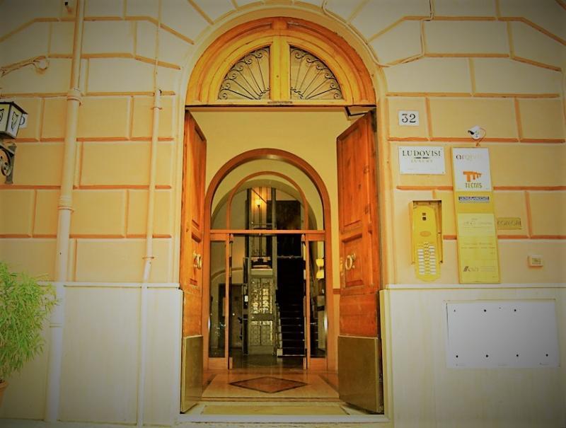 Luxury Ludovisi Rooms Рим Экстерьер фото