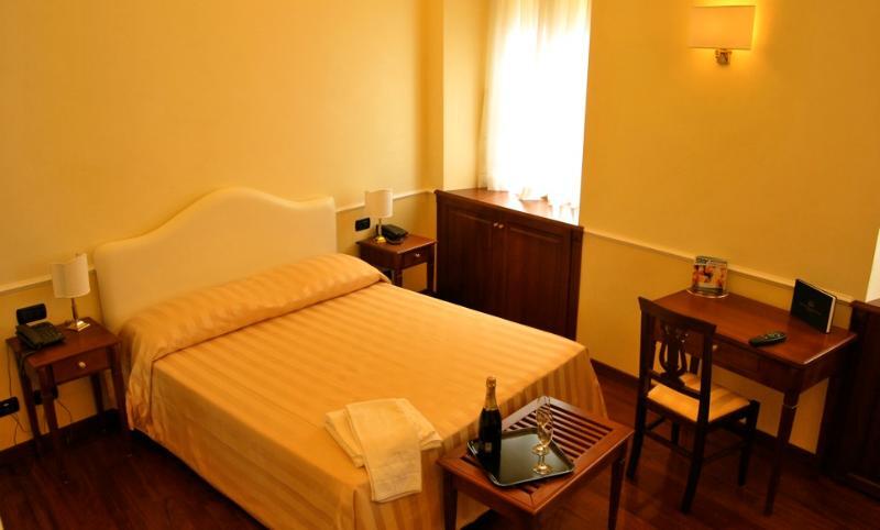 Luxury Ludovisi Rooms Рим Экстерьер фото
